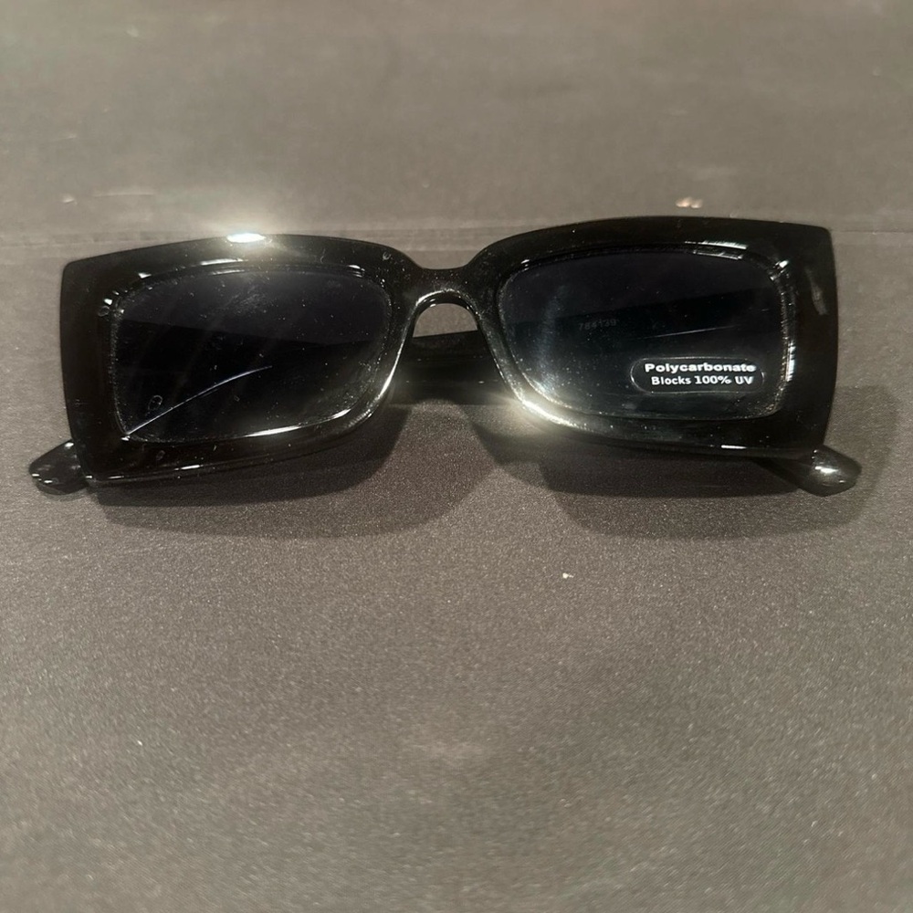 Stylish Black Sunglasses